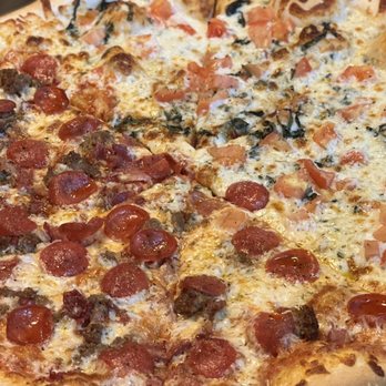 LOCAL PIE - 1/2 porkys & 1/2 goodfellas - Pizza Near Me - Miami, Florida