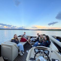 Steamboat Lake Marina - Family fun on evening boat rental at Steamboat Lake Marina