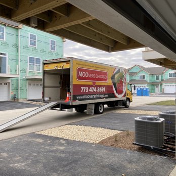 Moovers Chicago - Moving truck - Movers Near Me - Chicago, Illinois