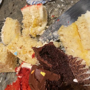 SusieCakes - Marin - The baker was super super bad today - Bakeries Near Me - Greenbrae, California SusieCakes - Marin - The baker was super super bad today - Bakeries Near Me - Greenbrae, California