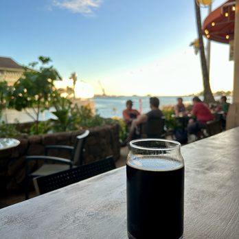 Leahi Brewing Company - 100% Kona coffee stout - Brewpubs Near Me - Honolulu, Hawaii Leahi Brewing Company - 100% Kona coffee stout - Brewpubs Near Me - Honolulu, Hawaii