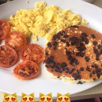 Flips Restaurant - Not much of a toast person so I always sub it for grilled tomatoes - Breakfast & Brunch Near Me - Brampton, Ontario Flips Restaurant - Not much of a toast person so I always sub it for grilled tomatoes - Breakfast & Brunch Near Me - Brampton, Ontario