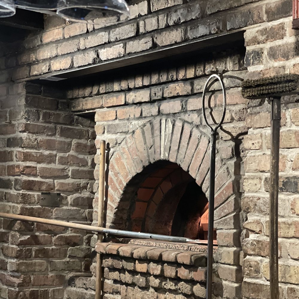 Boondoggles Pub - Pizza oven - Bars Near Me - El Lago, Texas