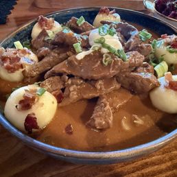 Beef Stroganoff w Dumplings Beef Stroganoff w Dumplings