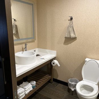 Wyndham Anaheim Hotel - Hotels Near Me - Anaheim, California Wyndham Anaheim Hotel - Hotels Near Me - Anaheim, California
