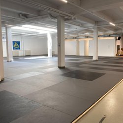 Fenriz gym - Die Matten 3 und 4. Hier finden vor allem Brazilian Jiu-Jitsu und Ringen statt.