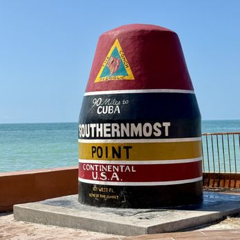 Margaritaville Beach House - Hotels Near Me - Key West, Florida