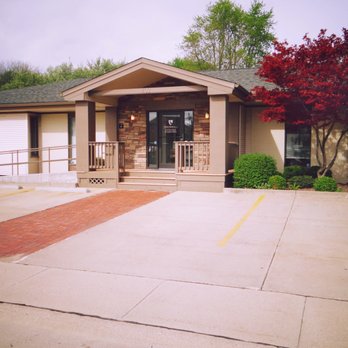 W. Eric Martin, DDS, PC - Parking available in front of business. Ramp for handicap accessibility available. Located 403. W. Windsor Rd. - General Dentistry Near Me - Champaign, Illinois W. Eric Martin, DDS, PC - Parking available in front of business. Ramp for handicap accessibility available. Located 403. W. Windsor Rd. - General Dentistry Near Me - Champaign, Illinois