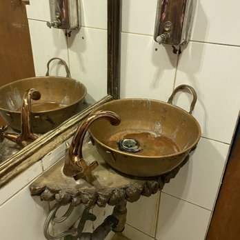 Azul Profundo - Toilet - Seafood Near Me - Santiago, RM