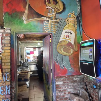 Mr Taco - Patio area - Mexican Near Me - Redlands, California