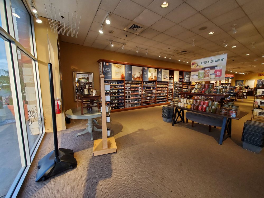 YANKEE CANDLE Updated September 2024 31 Photos & 14 Reviews 13277