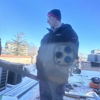 Matthews Roofing - Contractor who in my experience is ok with his crew peeping in womens bathrooms - Roofing Near Me - Chicago, Illinois