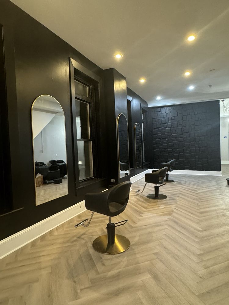 House of Maraki Salon Logo
