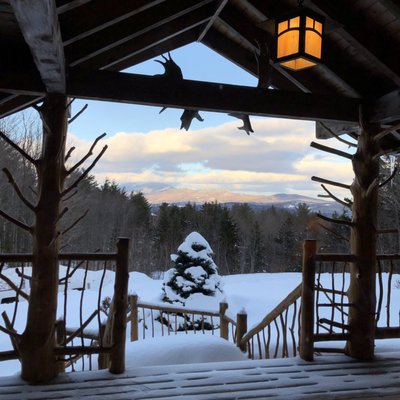 Moose Meadow Lodge & Treehouse by null