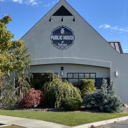 Public House Of Yakima East
