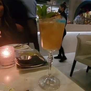 La Vie - Cocktail Bars Near Me - Washington, DC, District of Columbia