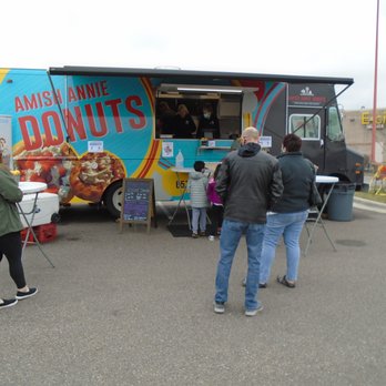Amish Annie Donuts - Front of the food truck. - Food Trucks Near Me Amish Annie Donuts - Front of the food truck. - Food Trucks Near Me
