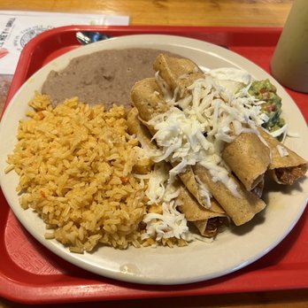 El Rey Del Grill - Chicken flautas - Mexican Near Me - Dallas, Texas