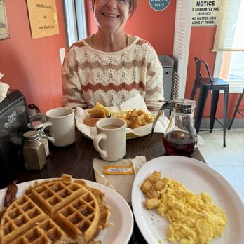 Ellijay Country Corner - Dawn and I at the country corner cafe - Breakfast & Brunch Near Me - Ellijay, Georgia Ellijay Country Corner - Dawn and I at the country corner cafe - Breakfast & Brunch Near Me - Ellijay, Georgia