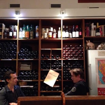 Juvéniles - A quaint Scottish themed restaurant near the Lourve on Rue Richeleiu. The food is amazing, the service to match. - French Near Me - Paris, 75