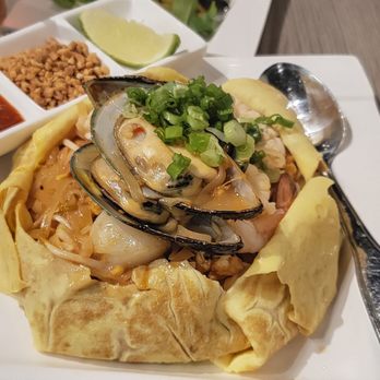 Thaicoon - Pad thai(decent) - Thai Near Me - Katy, Texas Thaicoon - Pad thai(decent) - Thai Near Me - Katy, Texas