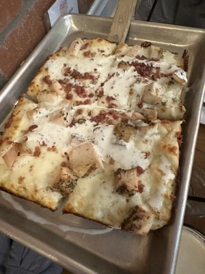 Detroit Pizza Pub by null