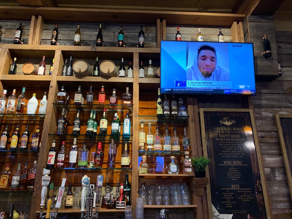 2nd Half Bar & Lounge