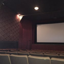 Skyline Theater - Inside the theater