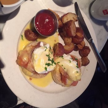 Sonsie - New American Near Me - Boston, Massachusetts