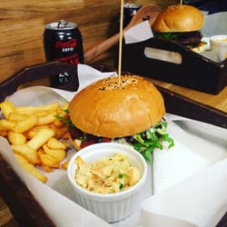 Beef'n'Roll - food truck - Yum