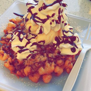 La Casa del Churro Cafe - Funnel cake sundae - Desserts Near Me - Melrose Park, Illinois La Casa del Churro Cafe - Funnel cake sundae - Desserts Near Me - Melrose Park, Illinois