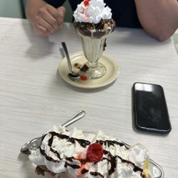 Trowbridge's Ice Cream and Sandwich Bar