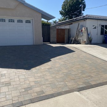 San Diego Paverscape - Driveway - Landscaping Near Me San Diego Paverscape - Driveway - Landscaping Near Me