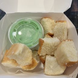 Steamed bread with pandan dip