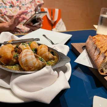 Miro Kaimuki - Escargot! - Asian Fusion Near Me - Honolulu, Hawaii Miro Kaimuki - Escargot! - Asian Fusion Near Me - Honolulu, Hawaii