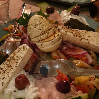 Taverna Akropolis - Vorspeisenplatte - Greek Near Me - Wedel, SH