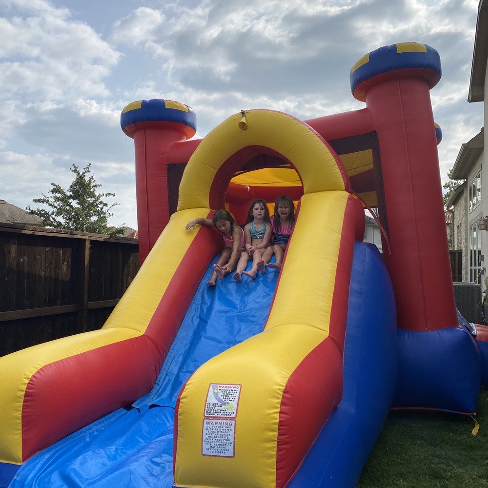 Brazos Bounce - Huge water slide and bounce house combo! - Bounce House Rentals Near Me Brazos Bounce - Huge water slide and bounce house combo! - Bounce House Rentals Near Me
