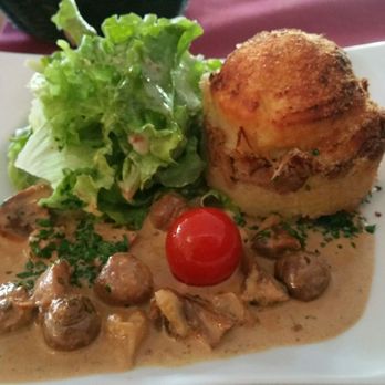 Cap Ouest - Le plat bien présenté avec le poisson du jour - Restaurants Near Me - Vannes, 56