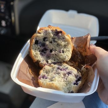 The Cracked Mug Coffee House - Good distribution of blueberries - Coffee & Tea Near Me - Helotes, Texas The Cracked Mug Coffee House - Good distribution of blueberries - Coffee & Tea Near Me - Helotes, Texas