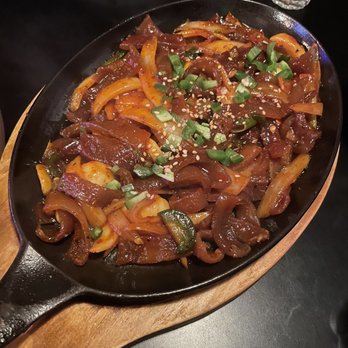 Cafe Princess Pig - Spicy pork skin - Bars Near Me - Honolulu, Hawaii