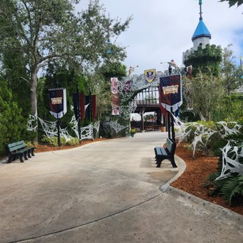 LEGOLAND - They went all out with their decorations! You feel like it's actually Halloween night waking thru each decorated section! - Amusement Parks Near Me - Winter Haven, Florida LEGOLAND - They went all out with their decorations! You feel like it's actually Halloween night waking thru each decorated section! - Amusement Parks Near Me - Winter Haven, Florida