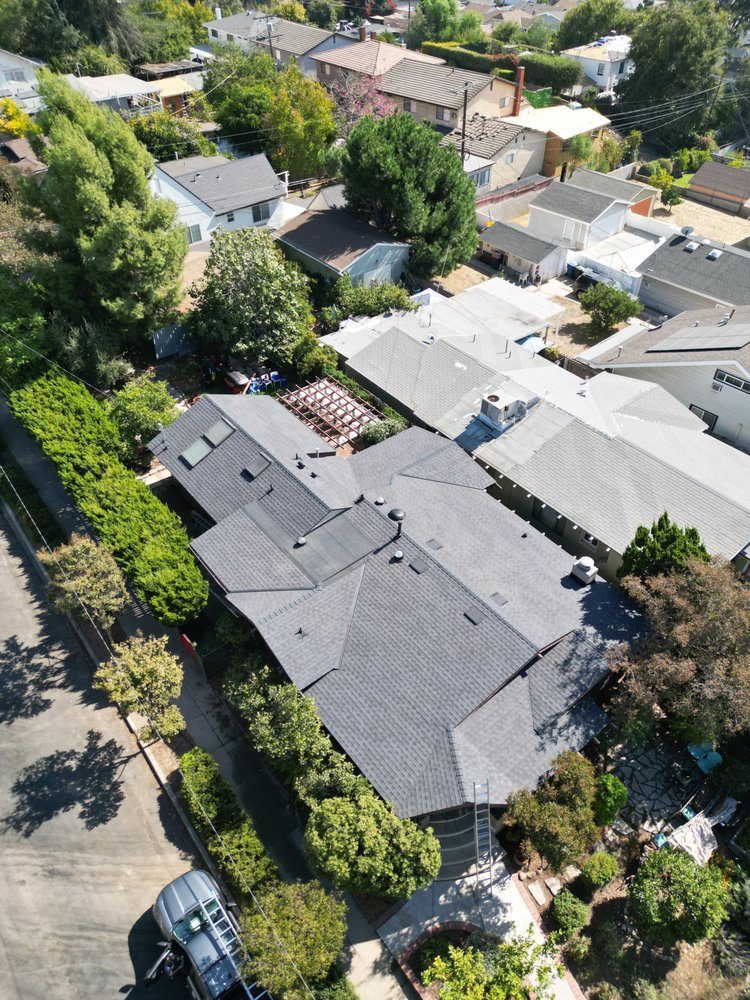 Slide of Francisco's Roofing