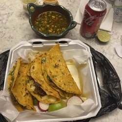 Taqueria El Sabor Oaxaqueno - Birria tacos