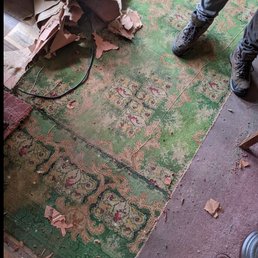 Before... the green is the old old carpet from the early 1900s Before... the green is the old old carpet from the early 1900s