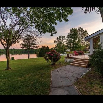 Neuse Realty - Welcome Home! - Real Estate Services Near Me - New Bern, North Carolina Neuse Realty - Welcome Home! - Real Estate Services Near Me - New Bern, North Carolina