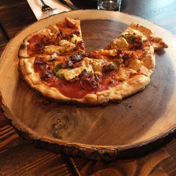 Bacari GDL - Gluten free pizza. Awesome!! - Mediterranean Near Me - Glendale, California