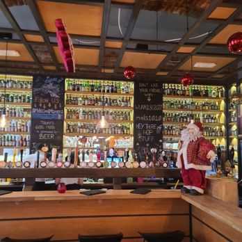 Mel's craft beers & diner - Quite the beer collection - Pubs Near Me - Vienna, 9 Mel's craft beers & diner - Quite the beer collection - Pubs Near Me - Vienna, 9