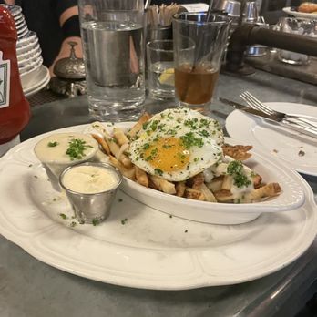 Au Cheval - Crispy Fries , Garlic Aioli & Fried Farm Egg - Bars Near Me - Chicago, Illinois
