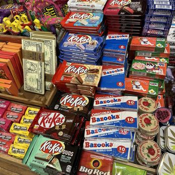 Rocket Fizz - Exotic Kit Kats - Candy Stores Near Me - Irvine, California