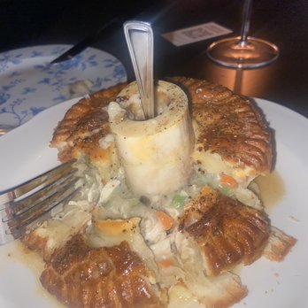 Armitage Alehouse - Heritage chicken pot pie - Pubs Near Me - Chicago, Illinois Armitage Alehouse - Heritage chicken pot pie - Pubs Near Me - Chicago, Illinois